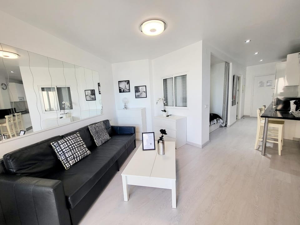 Living room, Photo of the whole room, Seating area