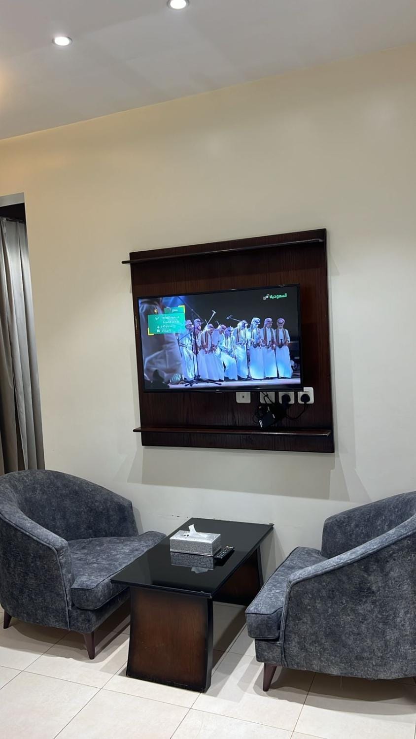 Seating area, Evening entertainment
