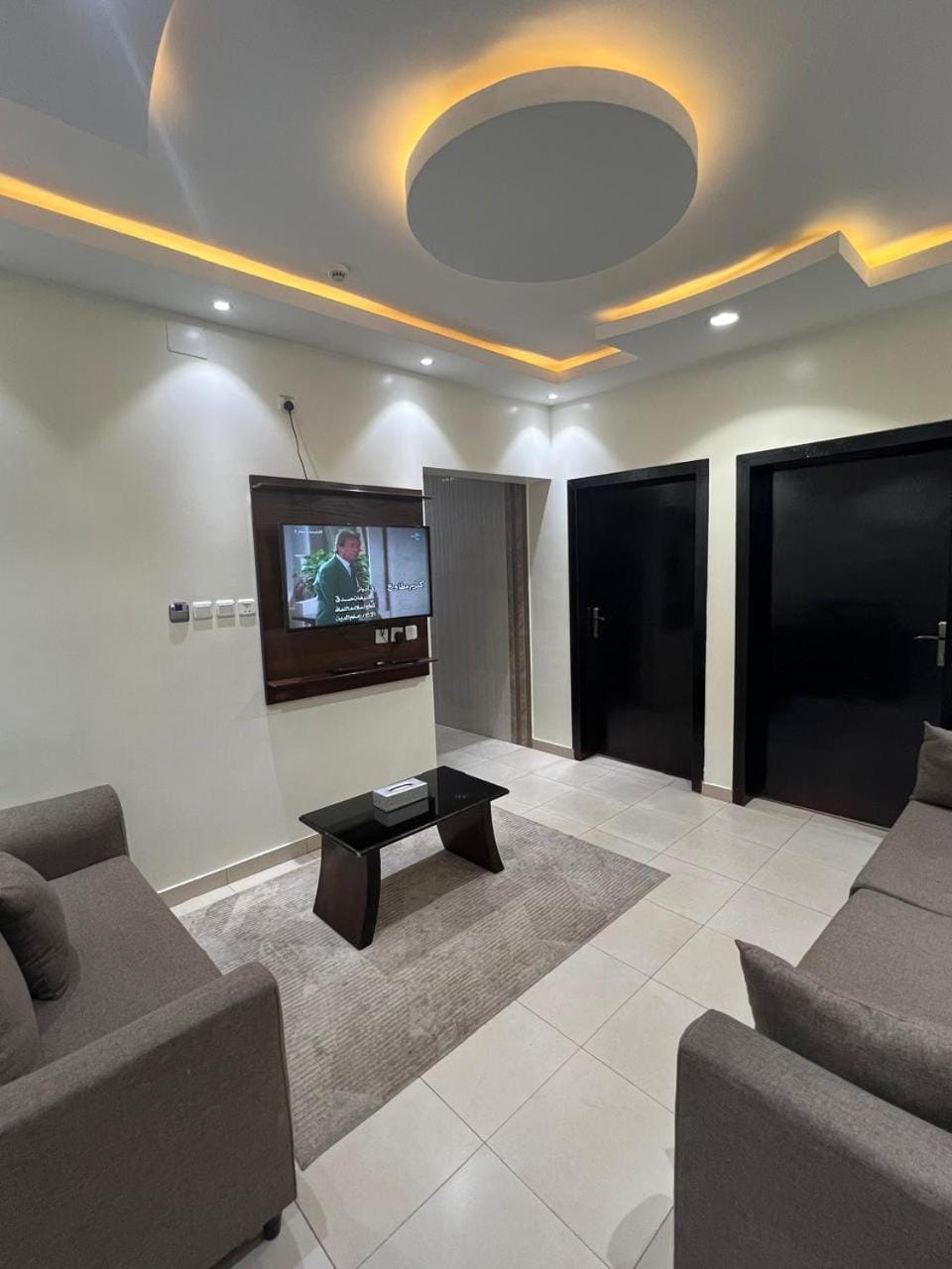 Communal lounge/ TV room, TV and multimedia, Living room, Seating area, Evening entertainment