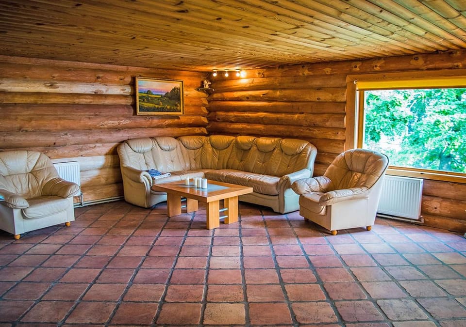 Communal lounge/ TV room, Living room, Seating area