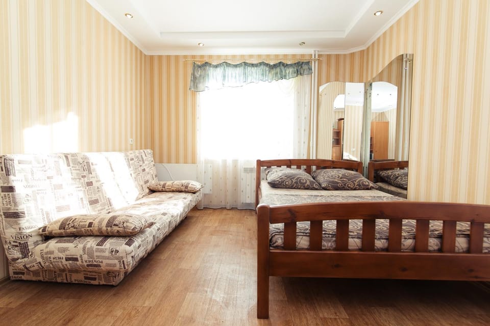 Apart-hotel Centr on street Petropavlovskaya Apartment in Ukraine