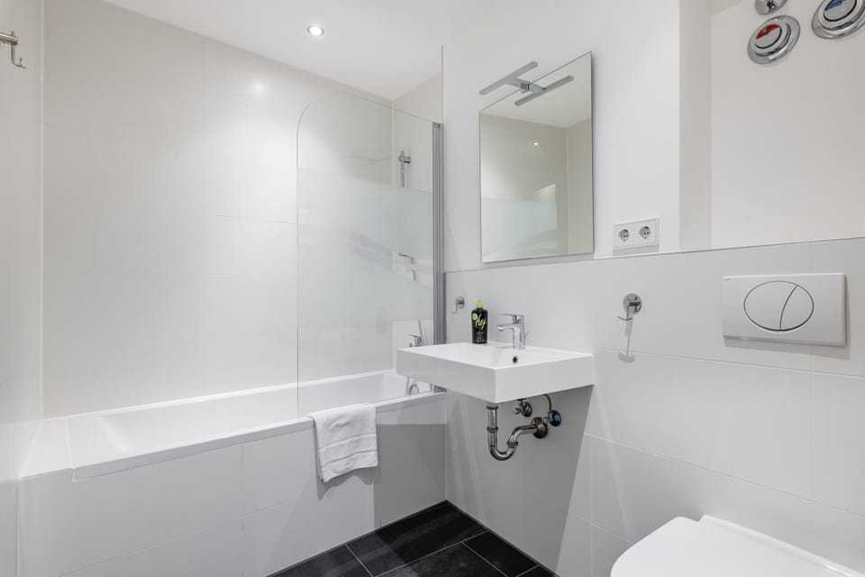 Bathroom, Bath