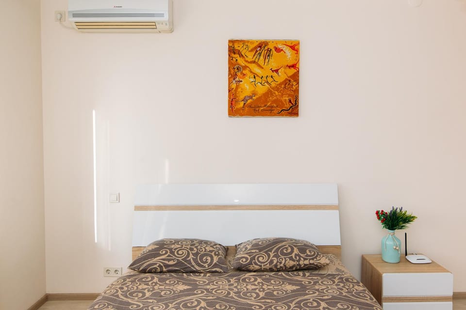 Luxury studio apart-hotel in Centre 2 room Apartment in Ukraine