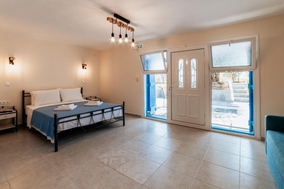 Cyclades Luxury Studios Country House in Halkidiki