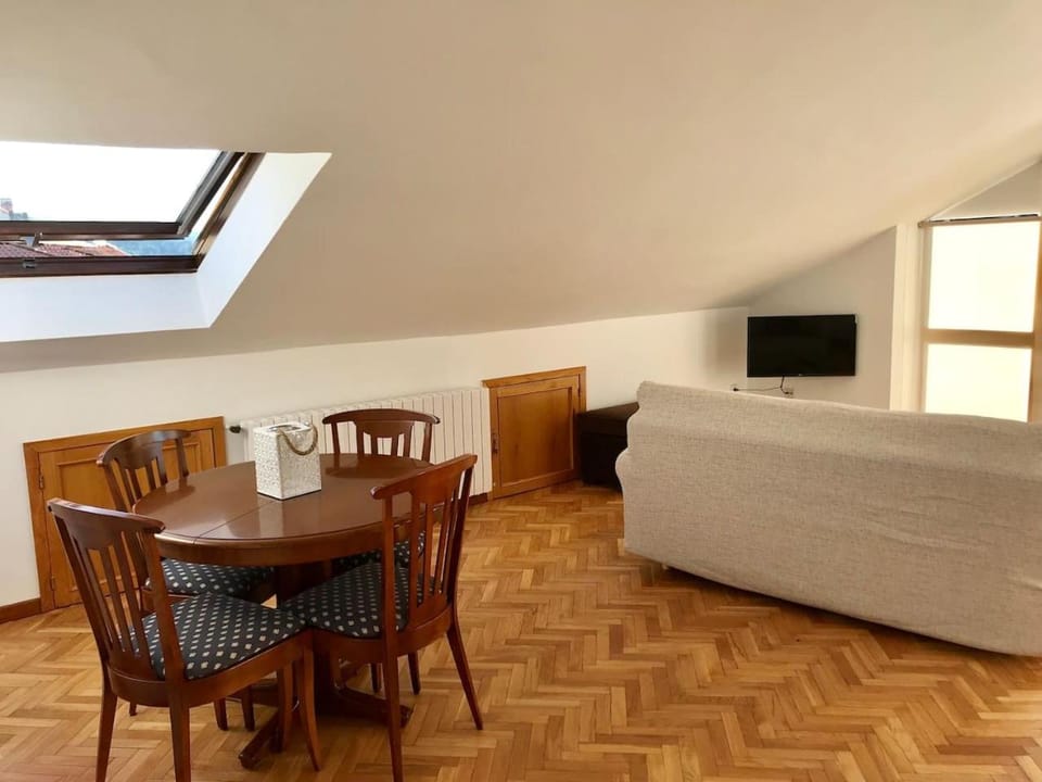 VUT-OR-182 Atico Emilia Pardo Bazán Apartment in Galicia