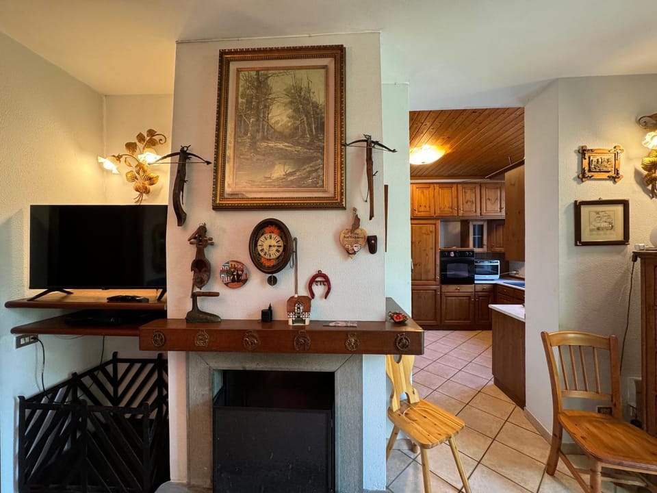 TV and multimedia, Dining area, Evening entertainment