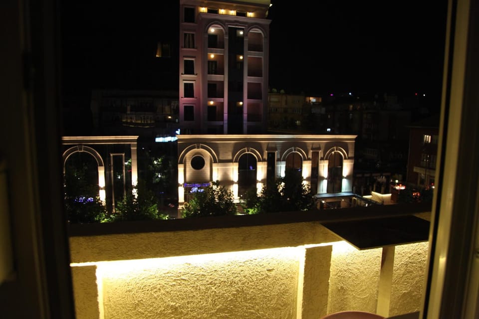 Property building, Night, View (from property/room), Balcony/Terrace