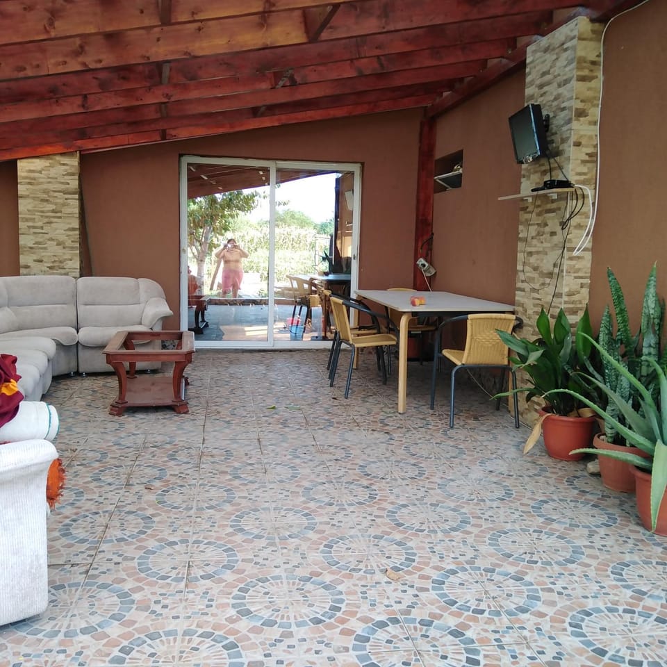 BBQ facilities, Balcony/Terrace, Seating area, Evening entertainment