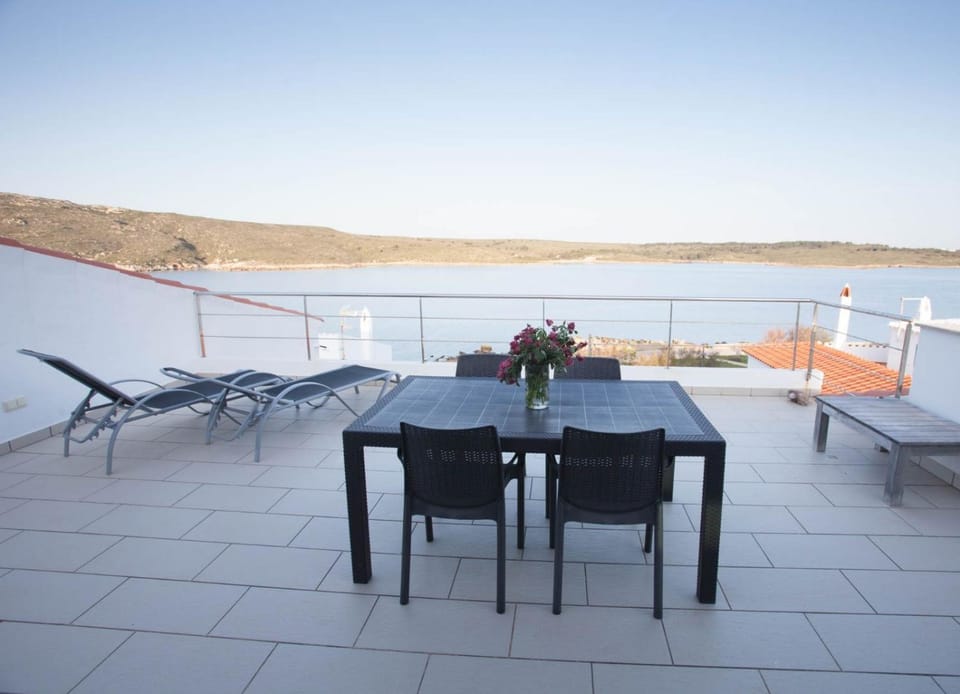 Day, Natural landscape, Balcony/Terrace, Sea view