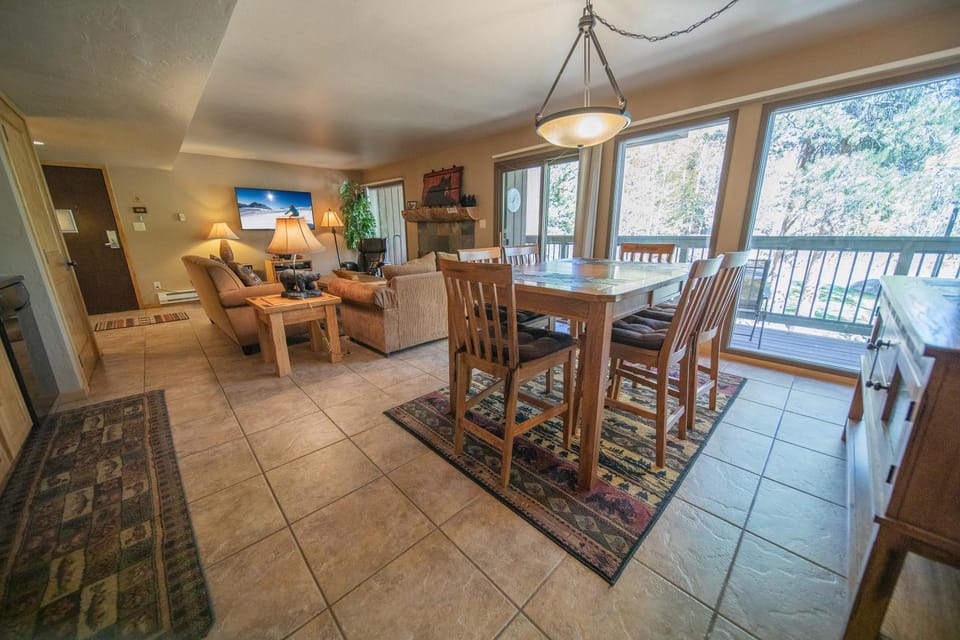 Wild Irishman 1043 by SummitCove Lodging in Colorado House in Keystone