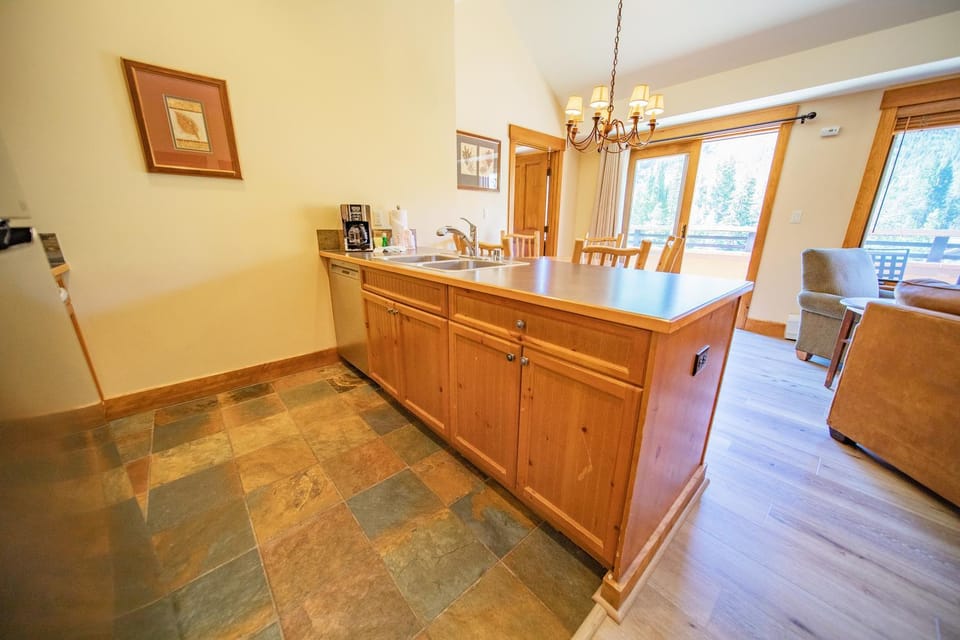 Springs 8909 by SummitCove Lodging in Colorado House in Keystone