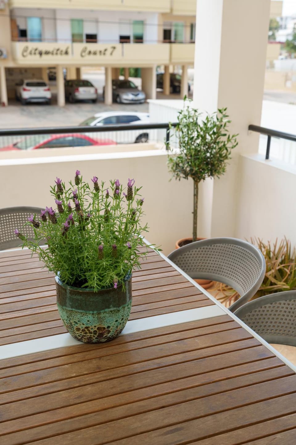 Day, Balcony/Terrace, Parking
