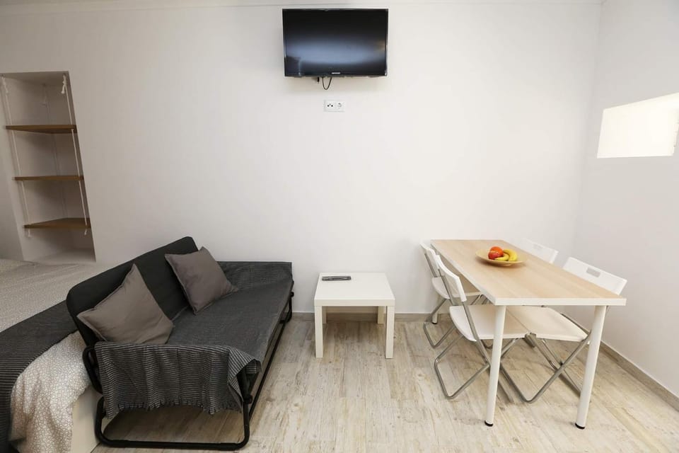 TV and multimedia, Living room, Seating area
