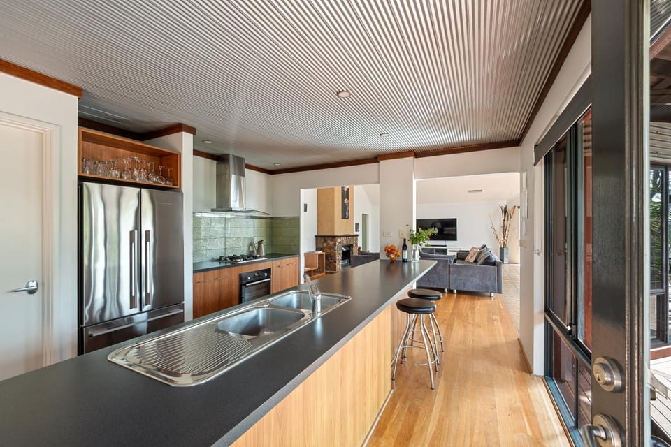 Serendipity - In Town - Margaret River House in Margaret River