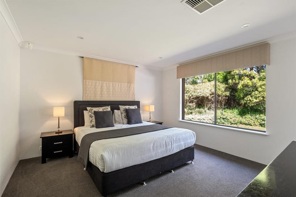 Serendipity - In Town - Margaret River House in Margaret River