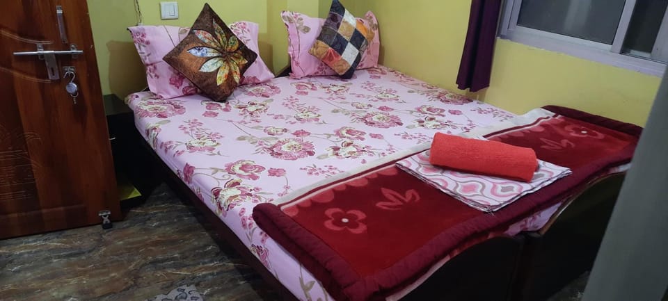 Azure Family Paying Guest House Bed and Breakfast in Varanasi