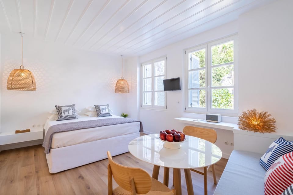 Bedroom, Garden view