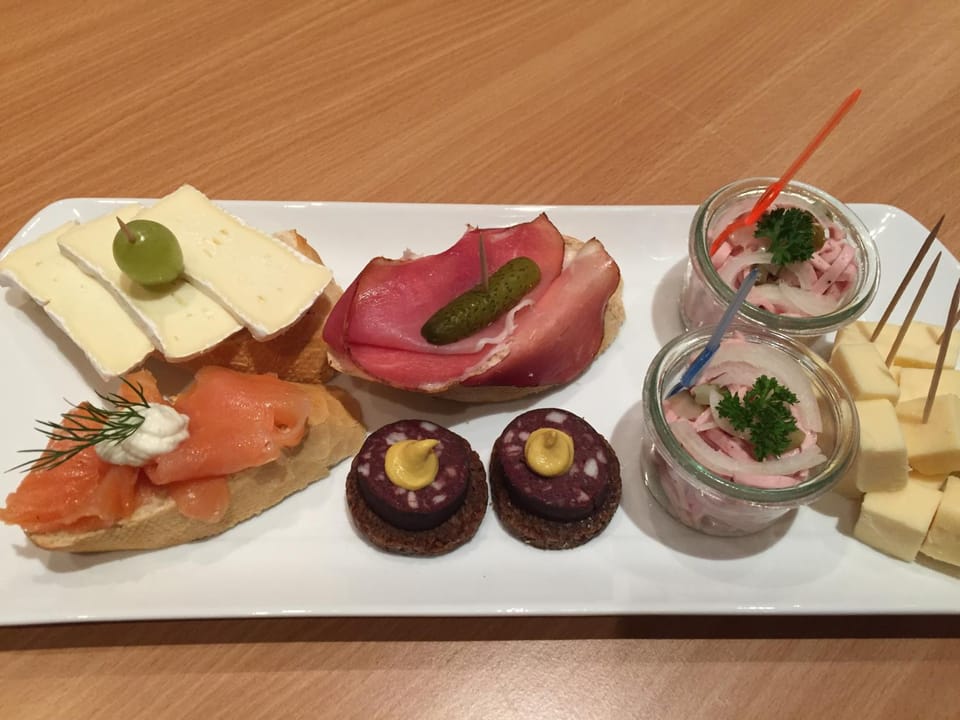 Restaurant/places to eat