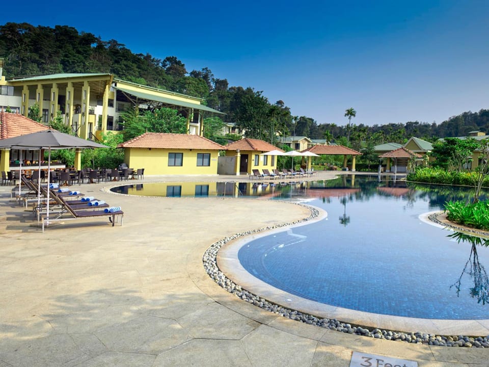 Property building, Natural landscape, Swimming pool