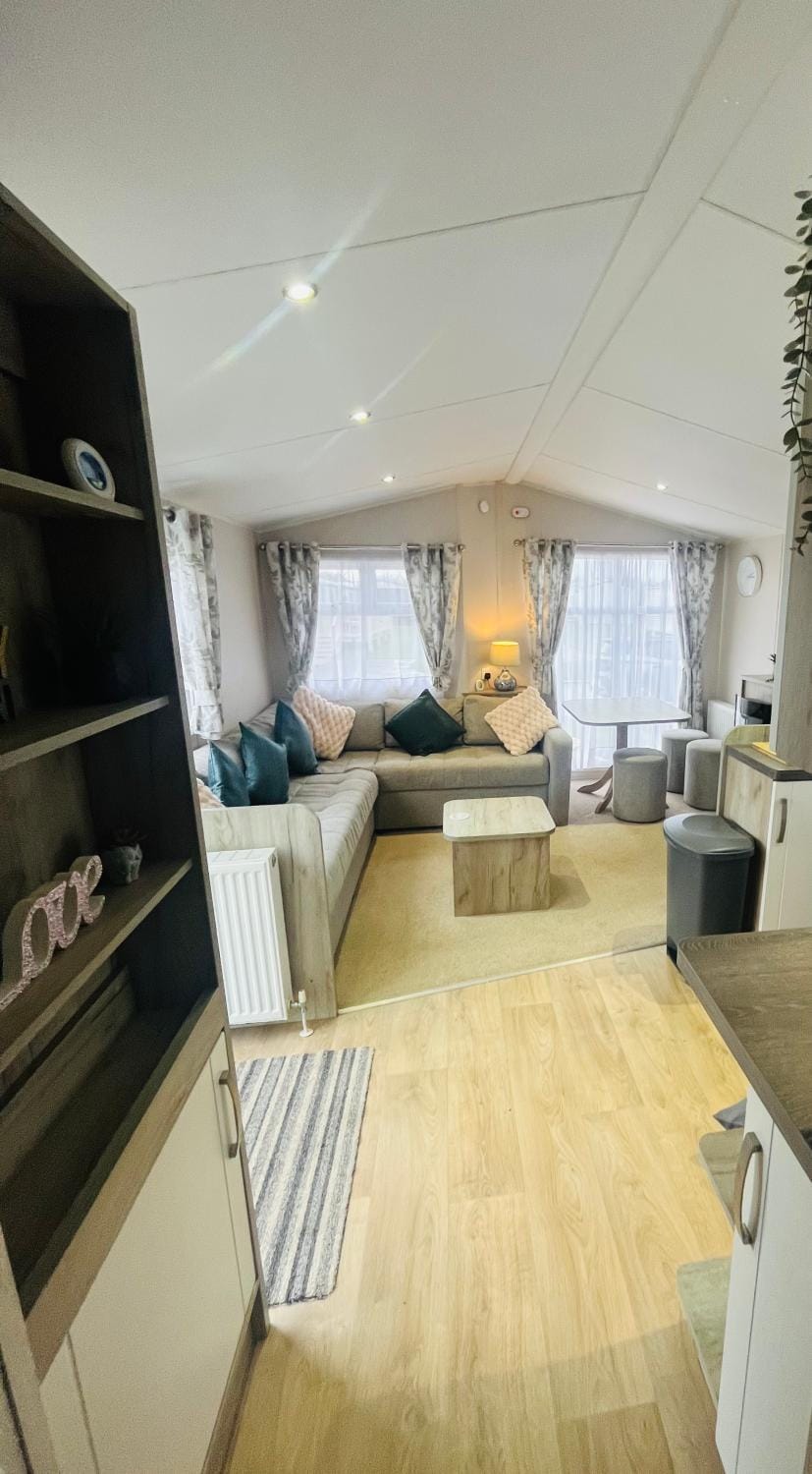 Calypso Hot Tub Breaks Tattershall Lakes Pet Friendly Nature lodge in Tattershall