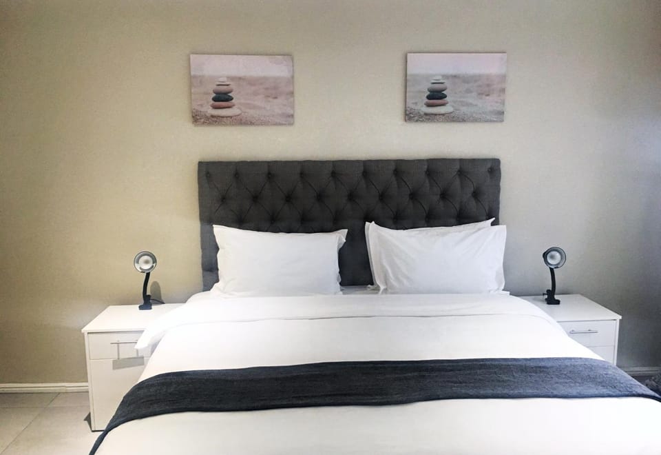 Selton Guesthouse Bed and Breakfast in Cape Town