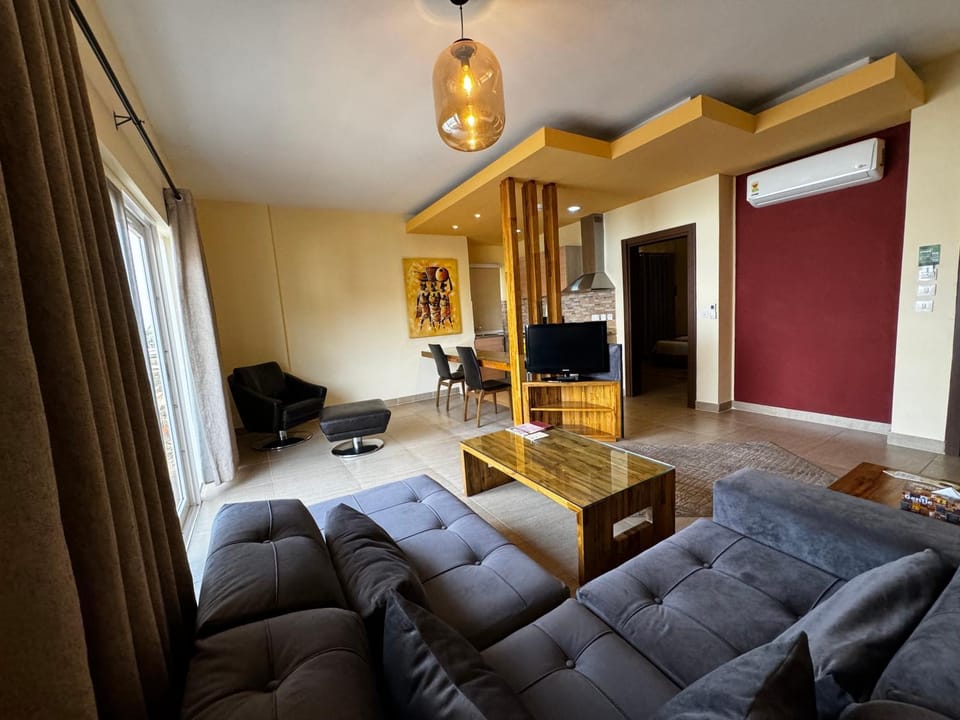 Roots Hotel Apartment Apartment hotel in Accra