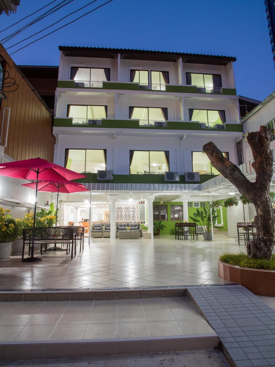 Property building, Landmark view, Street view