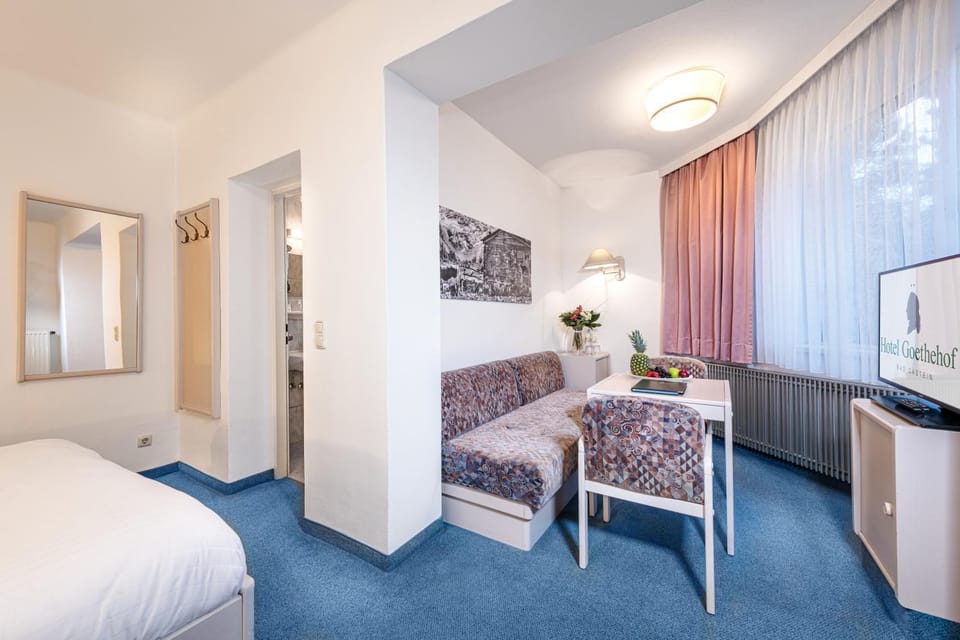 Photo of the whole room, Seating area, Bedroom
