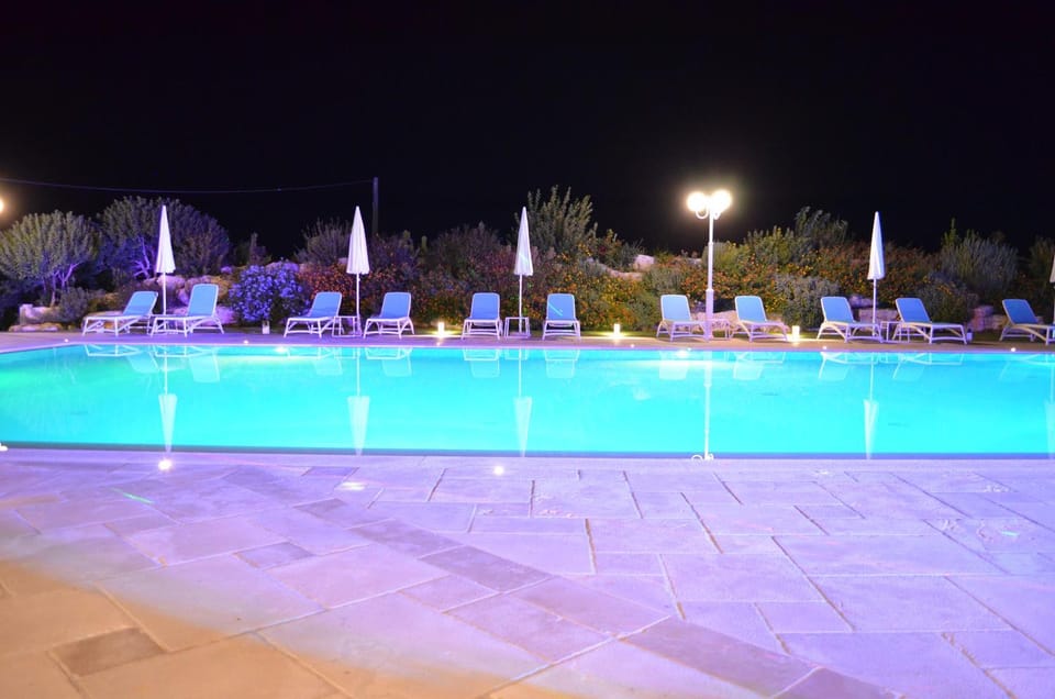 Night, Pool view, Swimming pool, sunbed