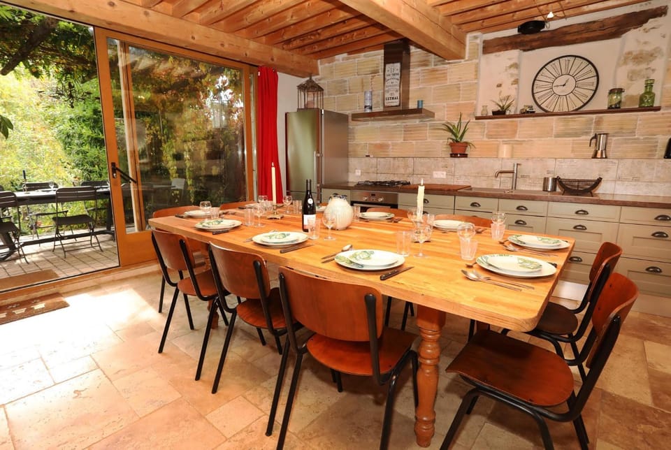 Patio, Kitchen or kitchenette, Living room, Seating area, Dining area, kitchen