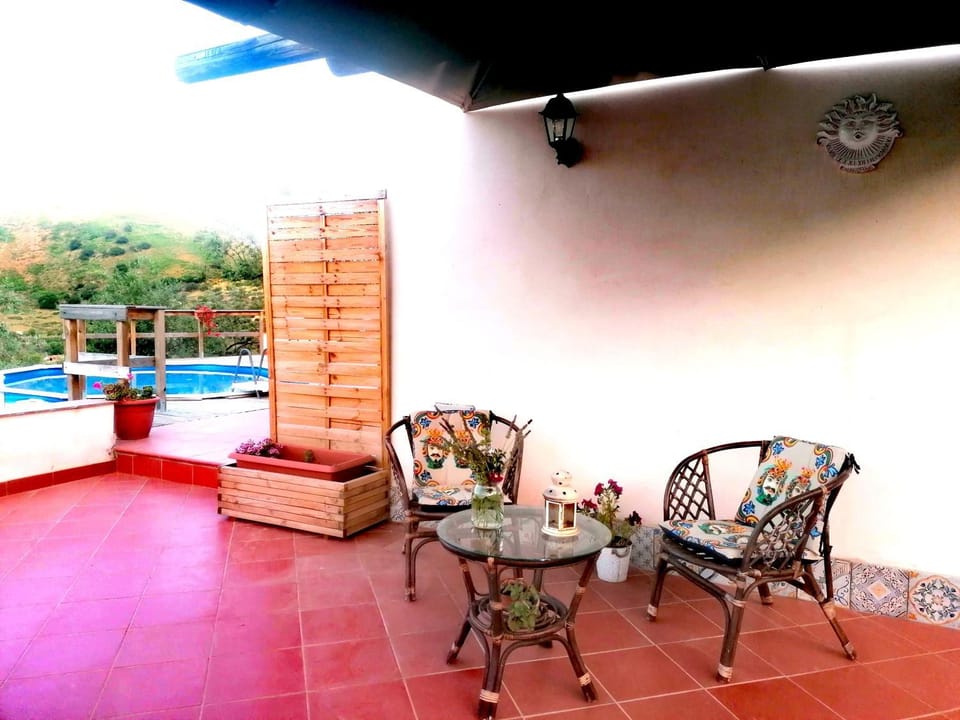 L'Opuntia sul lago House in Sicily