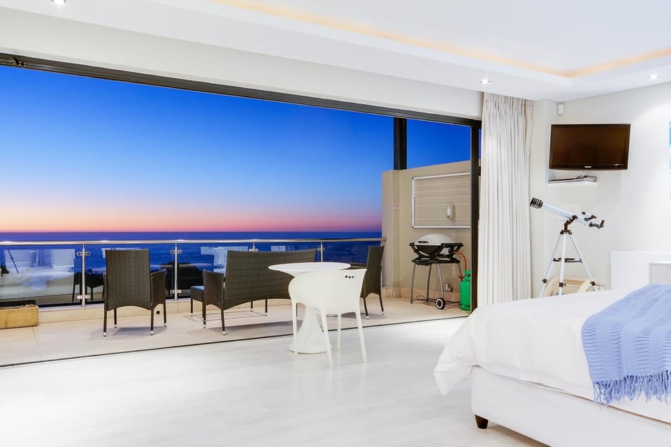 BBQ facilities, Balcony/Terrace, Bedroom, Sea view, Sunset