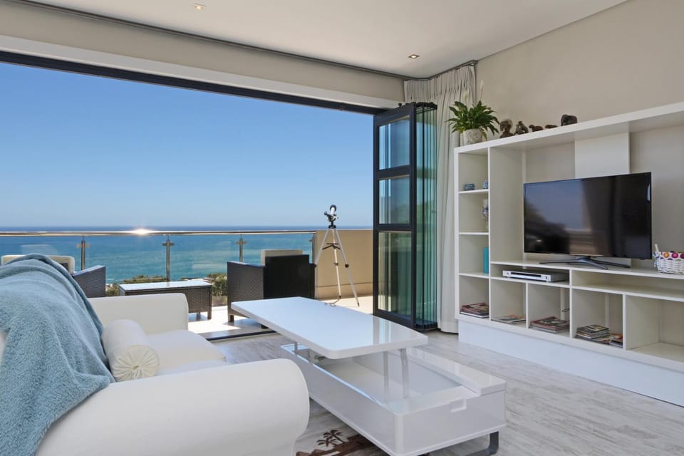 Balcony/Terrace, Living room