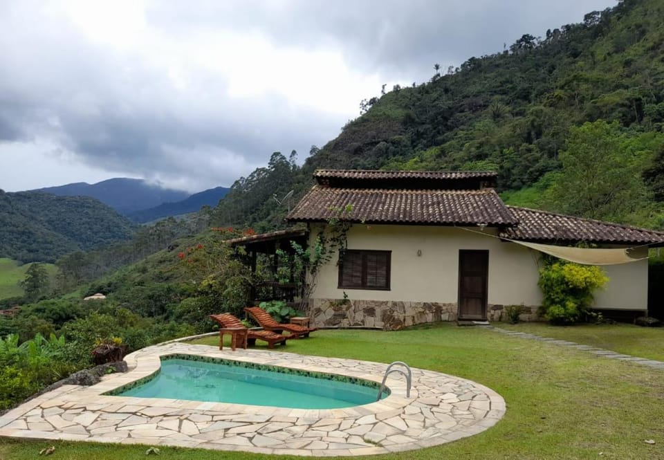 Casa Alpina com vista panoramica de Lumiar House in State of Rio de Janeiro