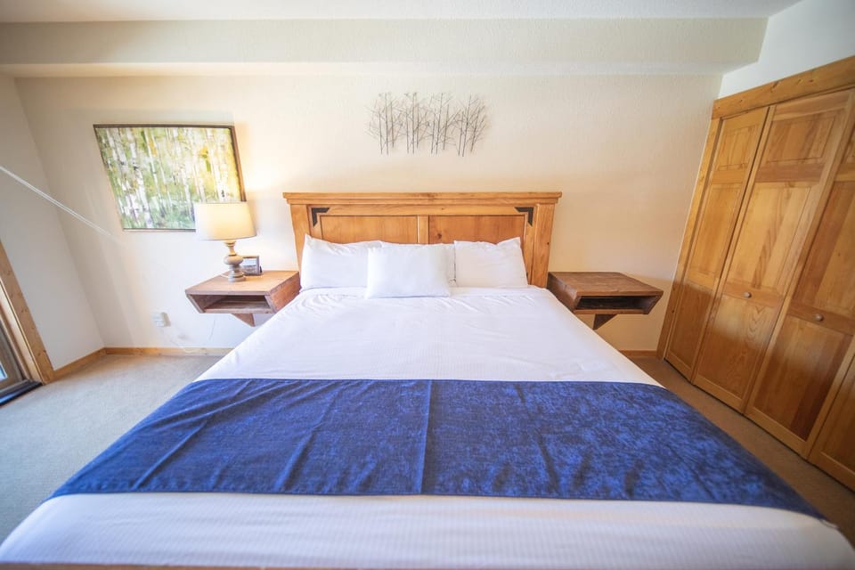 Tenderfoot Lodge 2643 by SummitCove Lodging in Colorado House in Keystone