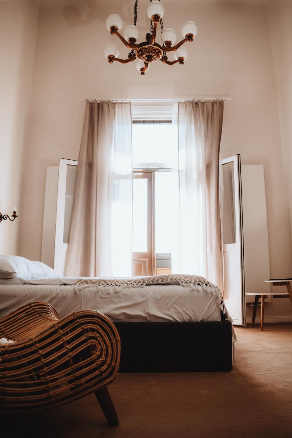 Bed, Photo of the whole room, Bedroom