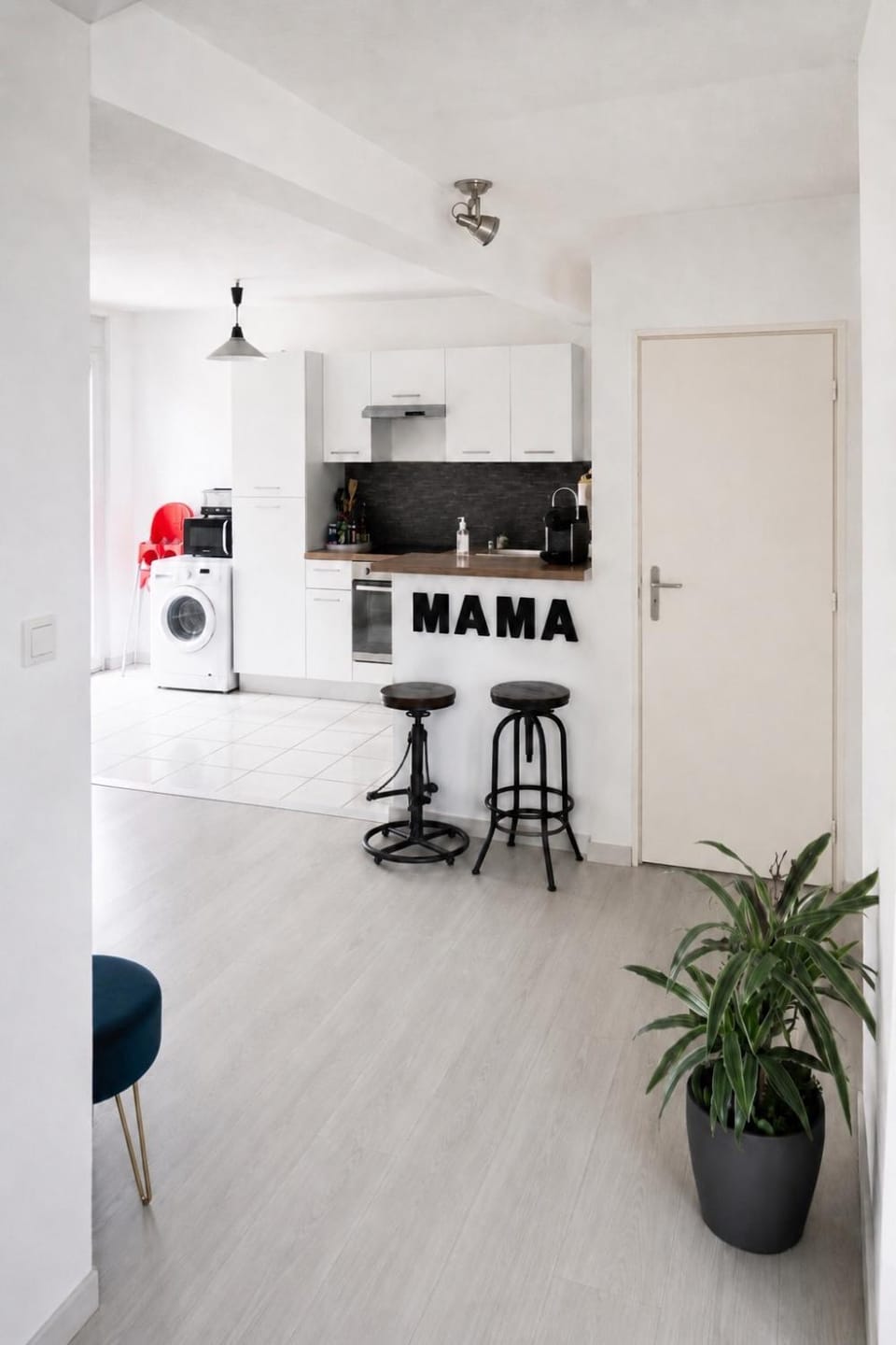 Kitchen or kitchenette
