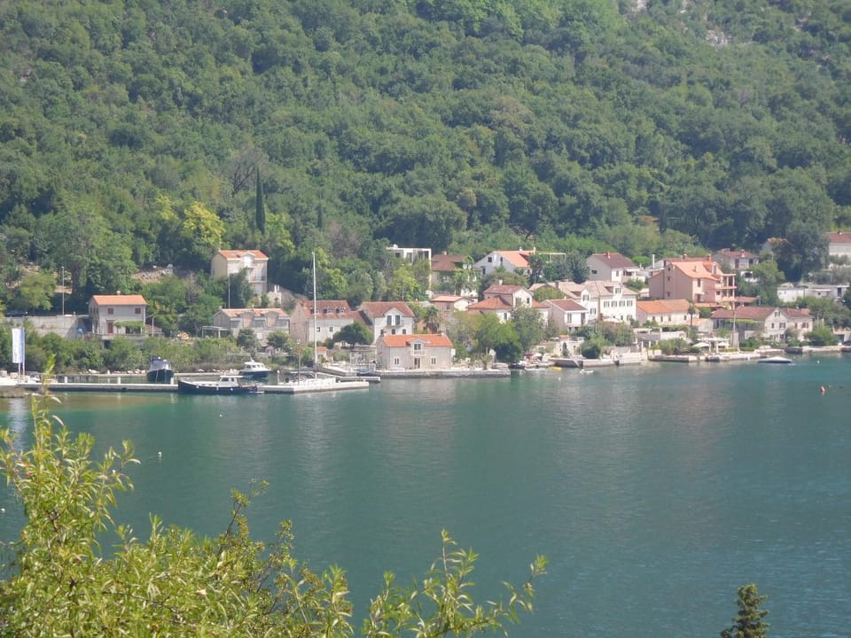 Villa Aronija Bed and Breakfast in Kotor Municipality