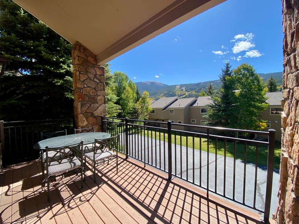 Enclave 12 by SummitCove Lodging House in Keystone