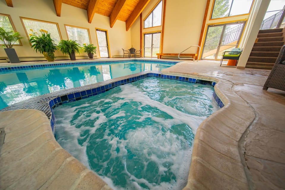 Enclave 12 by SummitCove Lodging House in Keystone