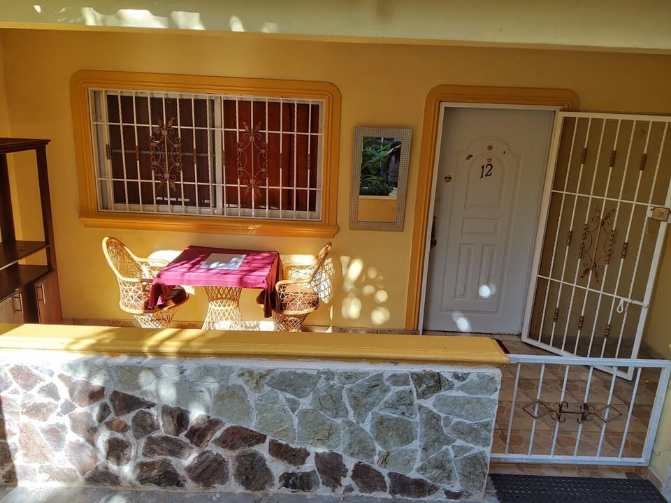 Residence Tropical Garden Apartment in Boca Chica
