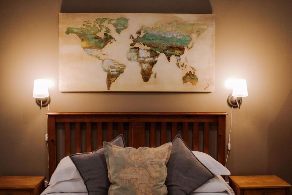 Bed, Decorative detail, Bedroom