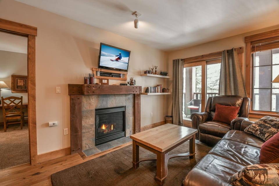 Springs 8822 by SummitCove Lodging in Colorado House in Keystone