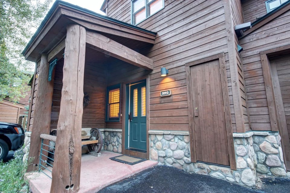 Starfire 1992 by SummitCove Lodging House in Keystone