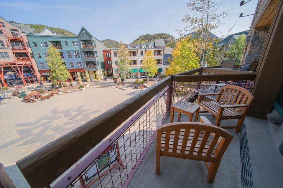 Black Bear 8064 by SummitCove Lodging in Colorado House in Keystone