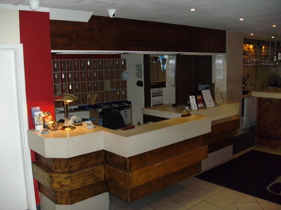 Lobby or reception, Lobby or reception