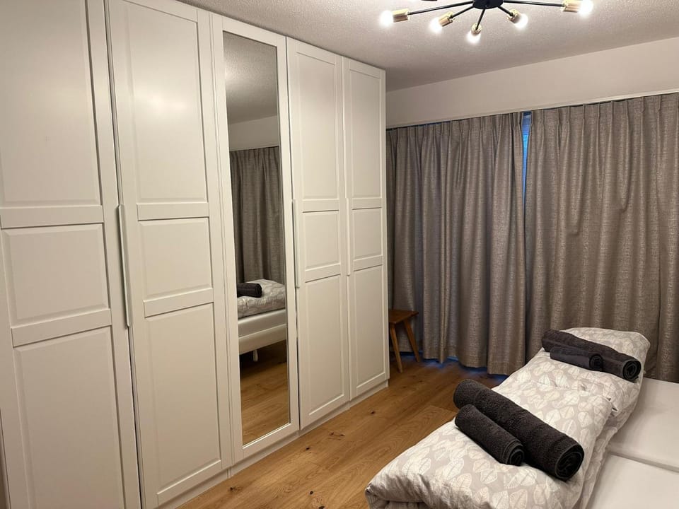 Bedroom, wardrobe