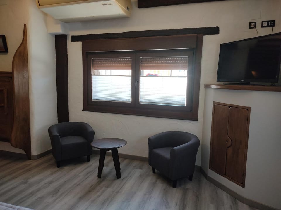 minibar, air conditioner
