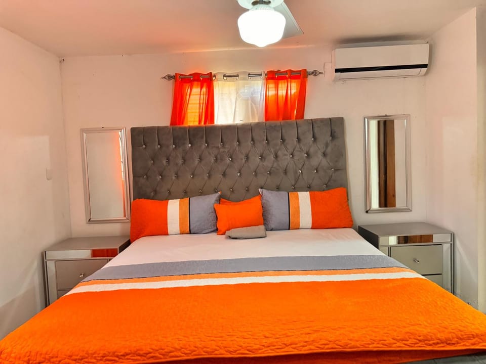 1Dom Rep - Huge cozy 3 bedrooms - close to all transportation Jacobo Majluta - Residencial Paradise V Colina Arroyo 1 Apartment in Santo Domingo