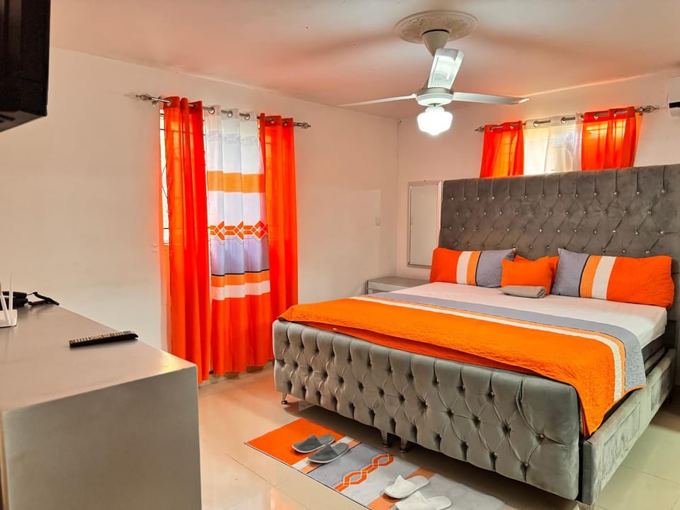 1Dom Rep - Huge cozy 3 bedrooms - close to all transportation Jacobo Majluta - Residencial Paradise V Colina Arroyo 1 Apartment in Santo Domingo